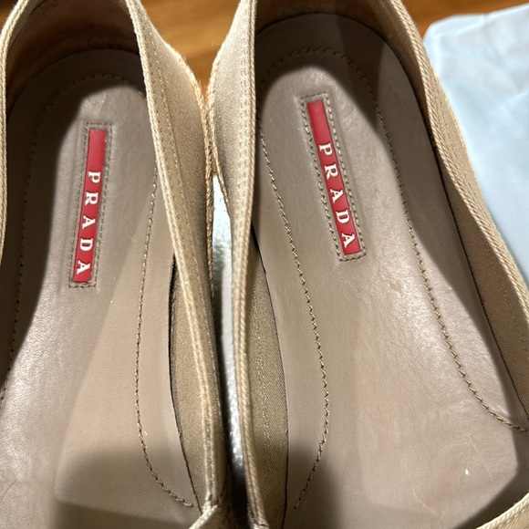 🔥 Prada shoes! Only used them once. Super clean inside and out! - Picture 13 of 16